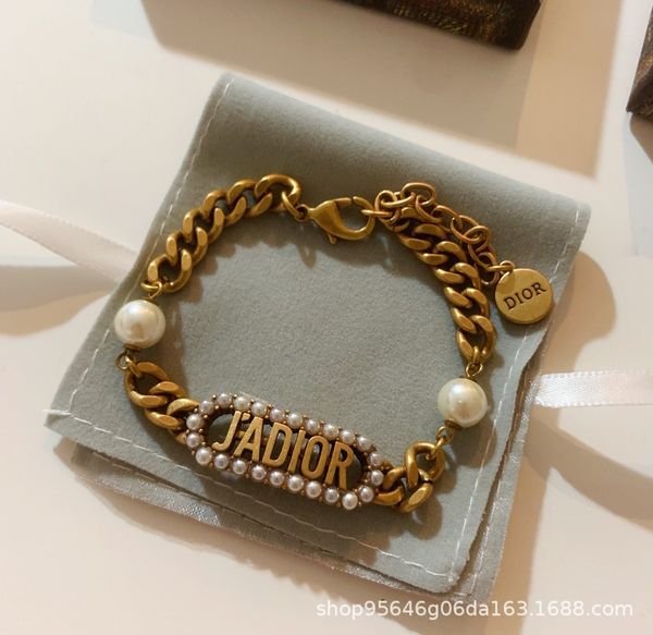 

2021 luxury designer jewelry 21 new letters pearl square brand bracelet used, White