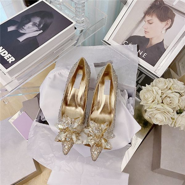 Sapatos do vestido do desenhista dos saltos Sapatos de cristal de cristal de cristal do salto alto dos sapatos de casamento do cinturão de strass 35-40code