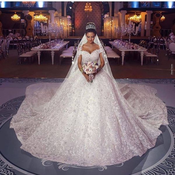 Роскошный бисером бальное платье свадебное платье с вулью с длинными рукавами с плечами свадебные платья Кружевные аппликаторы