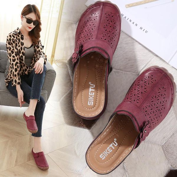 

slippers big size 36-44 summer retro style leather hollow out flowers women's light comfortable round toe sandals, Black