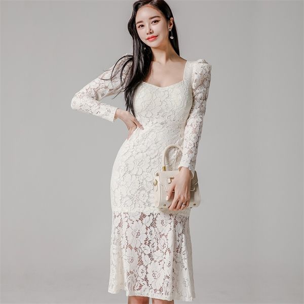 Herbst Spitze koreanische Damen Langarm durchschauen quadratischen Hals weiß lose Partykleider für Frauen China Kleidung 210602