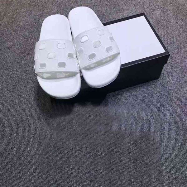 

ladies fashion luxury sports rubber beach sandals flat men bath slippers , embossed hollow, dust bag with box 210310, Black