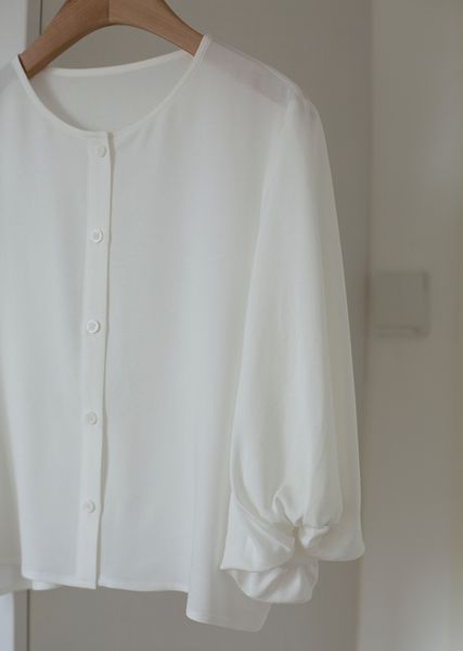 

white sports casual shirts all stitched, Black