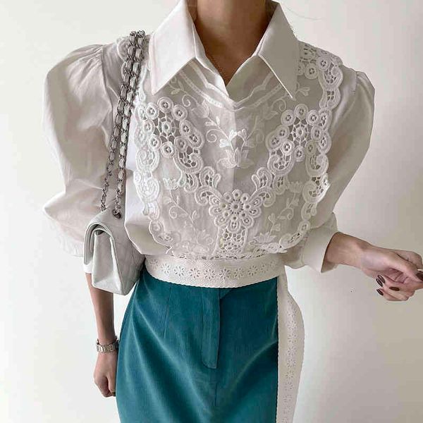 

vintage female shirt set early spring versatile lapel single breast puff sleeve shirt lace crochet hollow vest, White