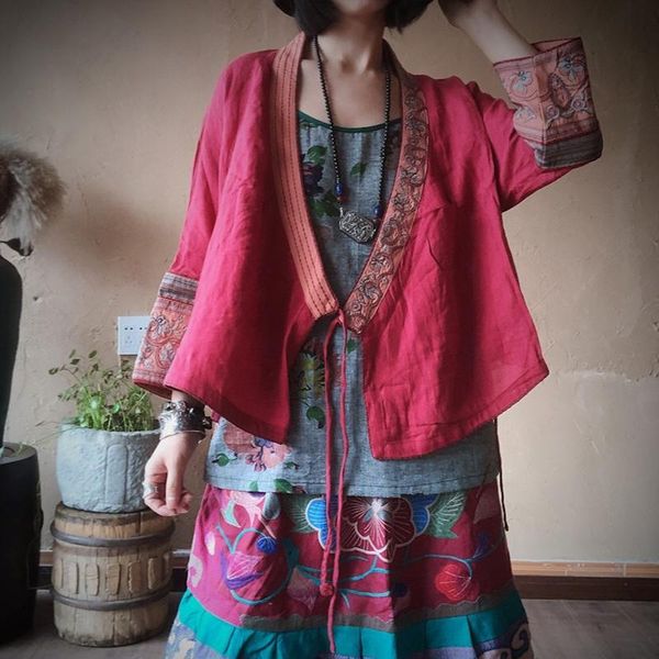

women's jackets johnature women high guality red embroidery patchwork belt 2021 autumn v-neck linen vintage coats, Black;brown