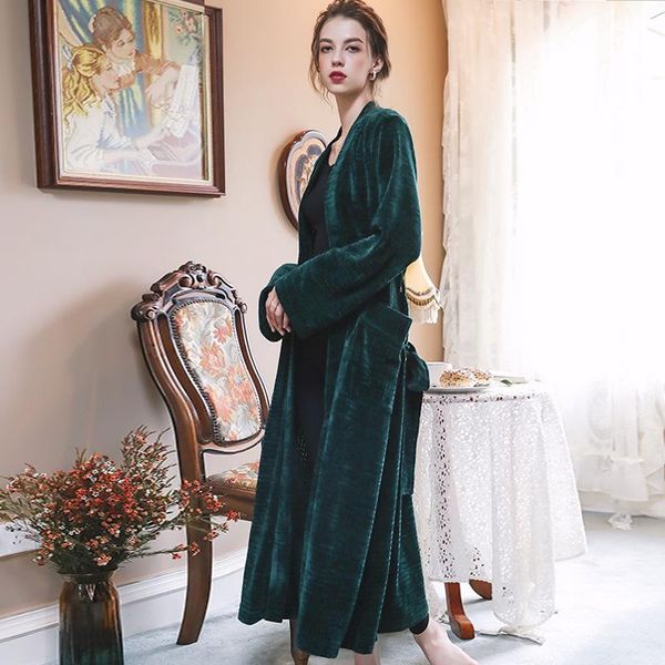 

winter night robe long coral velvet women loose nightgown french romantic thickened warmth can be worn outside women's sleepwear, Black;red