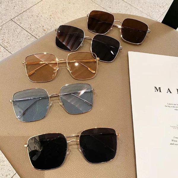 

sunglasses the korean version large-faced square fashion retro sun visors men's and women's personality trend, White;black