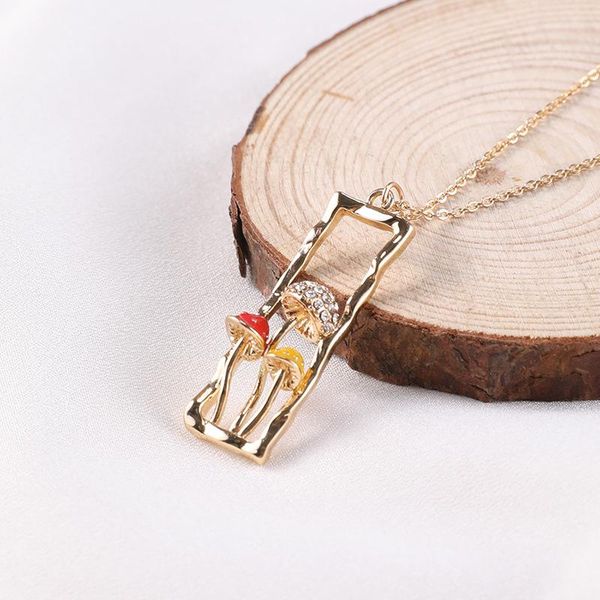 

bangle hm-6 mushroom necklace female personality fashion drip oil diamond niche trend clavicle chain, Black