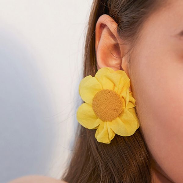 Baumeln Kronleuchter Ziemlich Große Gelbe Blumen Stud Ohrringe für Frauen INS Mode Tuch Party Schmuck Zubehör 2022