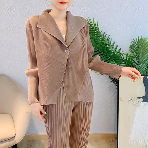 

women's jackets pleated blouse loose cardigan sweet age reduction 2021 autumn one button sunscreen jacket, Black;brown