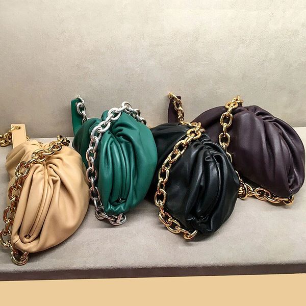 

design hand 2021 new leather clip fashion chain cloud cowhide fold dumpling women's waist cross chest bag, Red;black