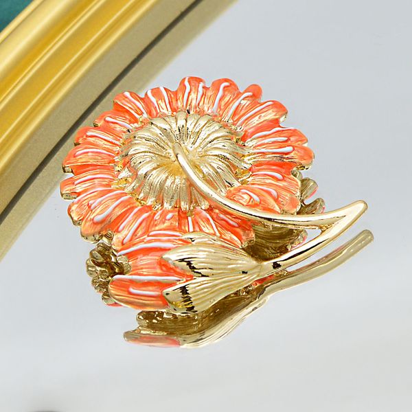 

cindy xiang daisy chrysanthemum lapel pins brooch broche summer sweet flowers brooches for women girls wedding party jewlery, Gray