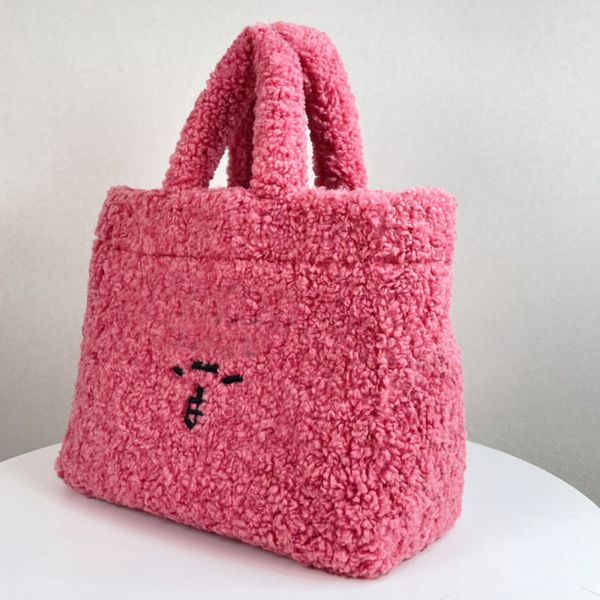 

designer plush tote bag winter wool handbag large capacity shoulder shopping bags classic letter totes women handbags