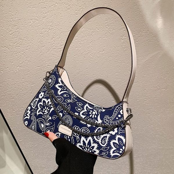 

evening bags women's niche design chain baguette bag classic ethnic style casual shoulder street light hand bell 2021 women