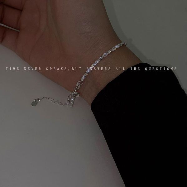 

bangle fashion sparkling bracelet for women simple and versatile korean style temperament design sense of personality jewelry, Black