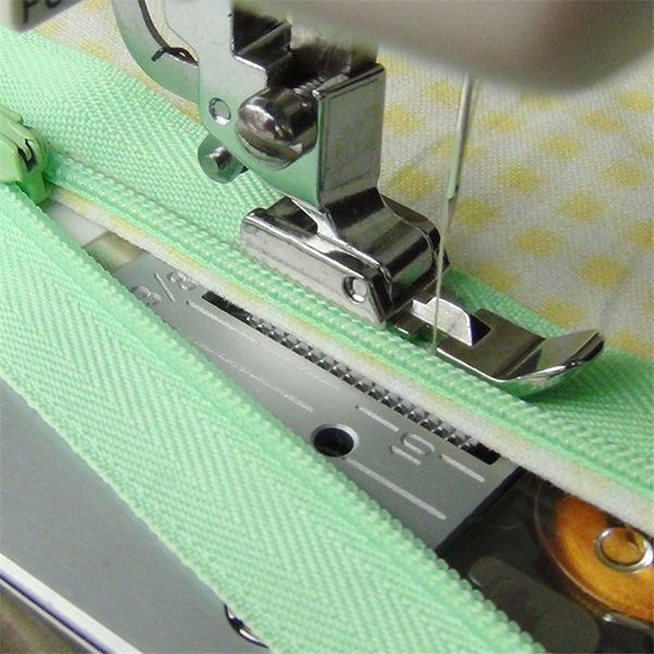 

sewing notions & tools zipper machine presser foot low shank snap, Black