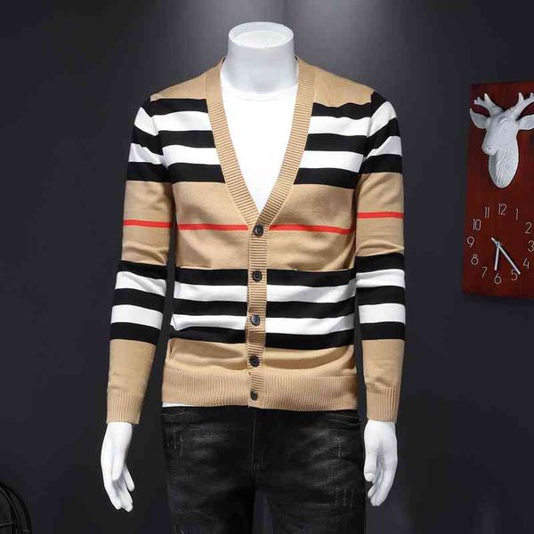

new 2021 autumn winter men classic stripe v neck knitted button up cardigan korean fashion male sweater jersey coat cloth, Black;white