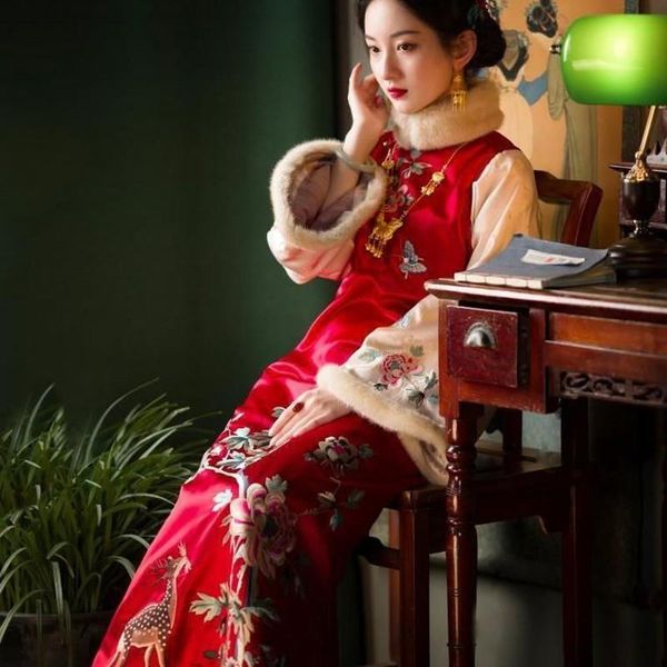 

ethnic clothing thicken satin chinese dress gown female wool collar embroidery flowers cheongsam false two pieces qipao full sleeve vestidos, Red