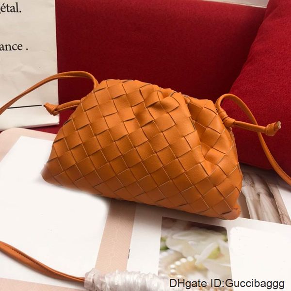 

sale fashion crochet womens dinner crossbody bags retro classic hand bag ladies quality handbags cloud bags