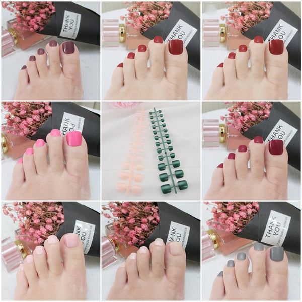 

24pc soft pure color oval frosted artificial fake nail art tip fashion design full cover toe false nails extension french style, Red;gold