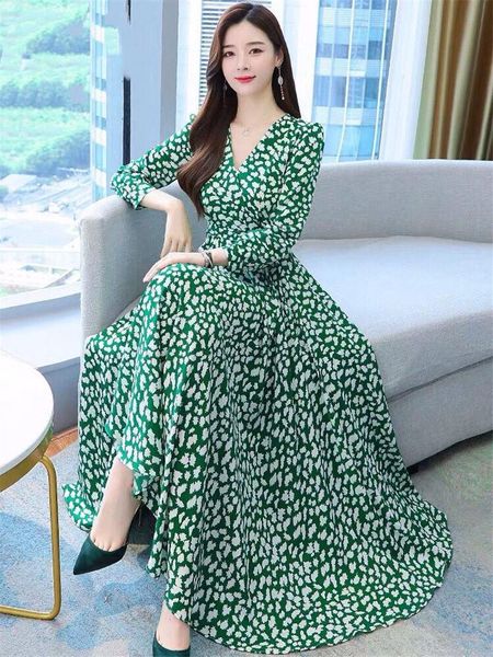 

casual dresses green floral dress long sleeve retro chiffon female autumn 2021 temperament slim v-neck mid-length french style m329, Black;gray