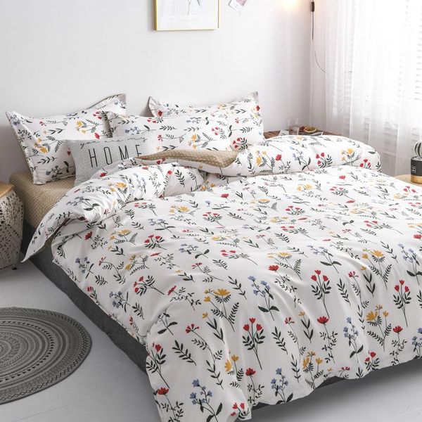 

4pcs bedding set cute floral printed brushed quilt cover bed flat sheet pillowcase soft comfortable king  sets