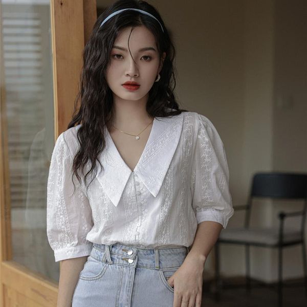 

women's blouses & shirts 2021 real s summer niche design sense retro french lapel single-breasted embroidered shirt blouse, White