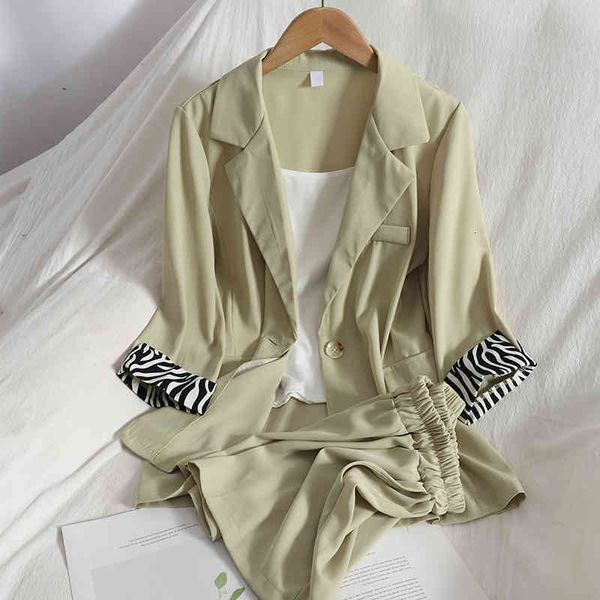 

women's two piece pants summer korean causal coat hit color zebra pattern roll-sleeved suit jacket with suspender wide-leg shorts, White