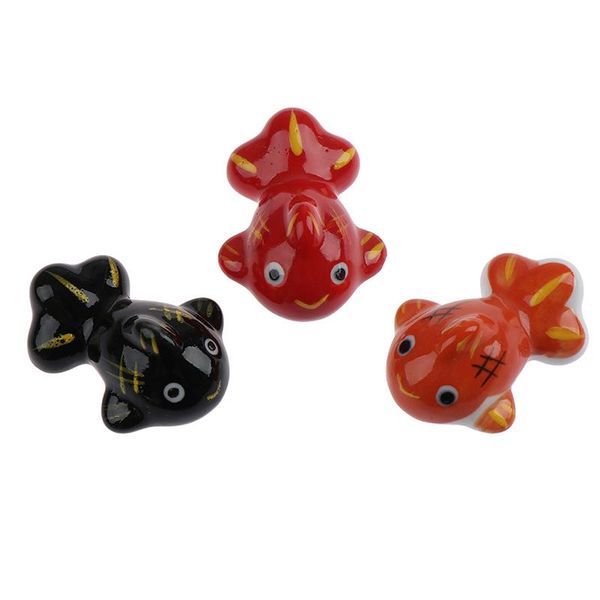 

1pc ceramic chopsticks cartoon holder rack fish holders