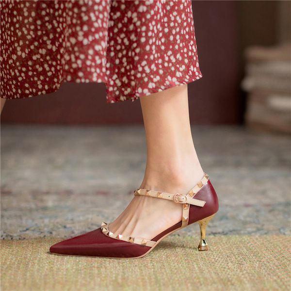 

luxury dress shoes spring and autumn pointed rivet high-heeled 2021 head layer cowhide baotou thin heel one-line buckle solid color single s, Black