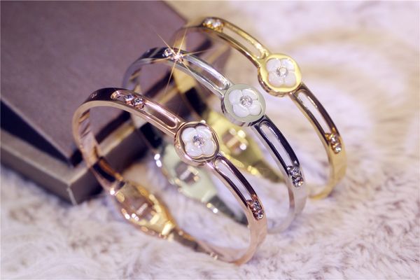 

new fashion inlaid gemstones cute flowers shell spring women's bracelets charm bracelets women jewelry party bracelets, Black