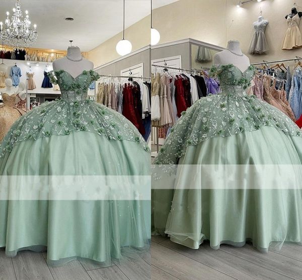 Abiti Quinceanera verde salvia Charro 2023 Vedi anche se Top Abiti da ballo per le donne Al largo della spalla Fiori 3D Pizzo floreale Tulle Sweet 16 Prom Dress Party