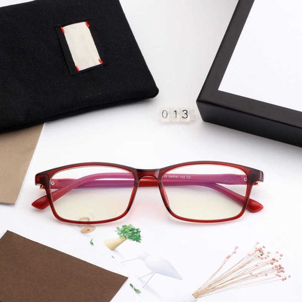 

fashion sunglasses designer box retro college style bring temperament glasses street packing shooting party must2022 new luxury2022 new luxu, White;black