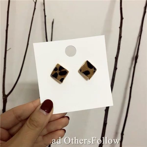 

ins cool wind leopard earrings and earrings, Black
