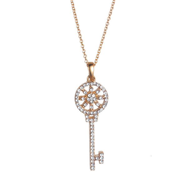 

string, same warm women's republic of korea simple wind full diamond key pendant, core necklace, short clavicle chain, Silver