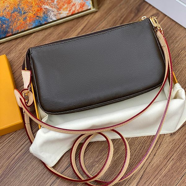 

mahjong package a small lightweight handbag made of canvas m40712 fashion bags it can be hand-held or slung across the body zipp