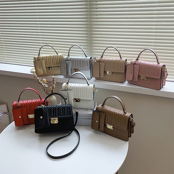 

factory outlet design fashion small square bag 2021 autumn new trend women's embossed handbag with comfortable texture single shoulder