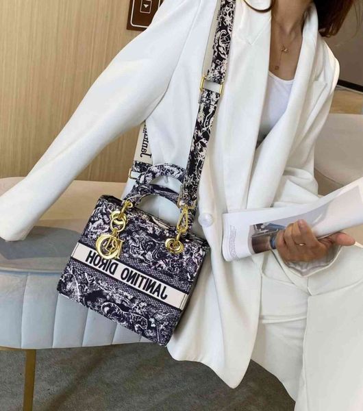 

2021 autumn and winter new daifei versatile women's bag portable one shoulder messenger foreign style high sense small