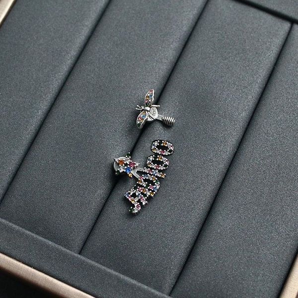 

designer jewelry letter small bee asymmetric net red versatile s925 silver needle earrings female w8w8, Golden