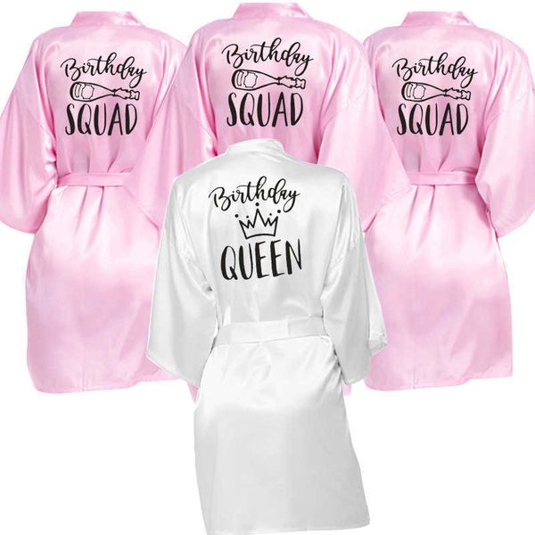 Compleanno QueenSquad Party Robe Satin Women Princess GirlSquad Favor Ladies Dressing Gift kimono Robes 210924