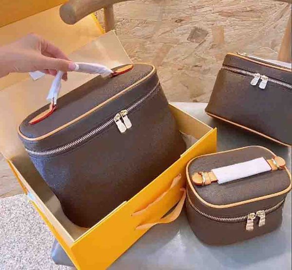 

Lady Cosmetic Bags Fashion Women Makeup Bag Designers Handbag Travel Pouch Ladies Purses High Quality Organizador Toiletry Cases, Brown