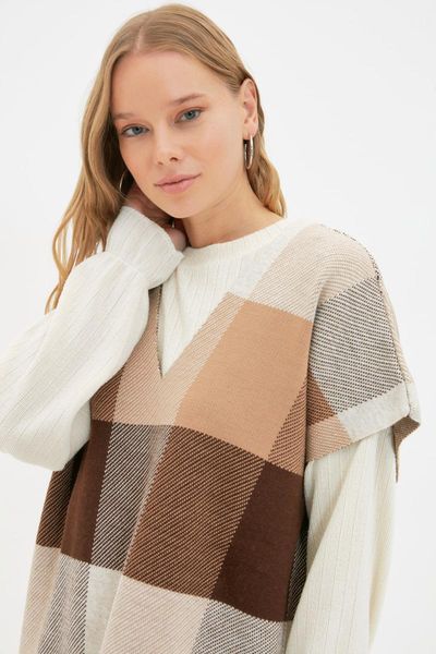 

women's t-shirt trendyol v collar plaid knitwear jumper tctaw22uv0029, White