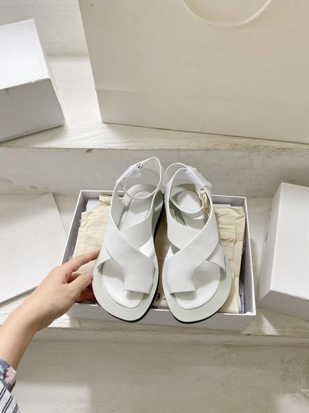 

slippers 2021 fashion summer woman luxury crystal flower pearl embellished flat blingbling glitter sandals thong flip-flops, Black