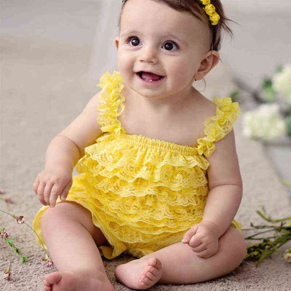 Nette Mädchen Kleidung Baby Gelb Spitze Strampler Kleinkind Infant Overalls Rüschen Strampler Baby Geburtstag Party Outfit G220223