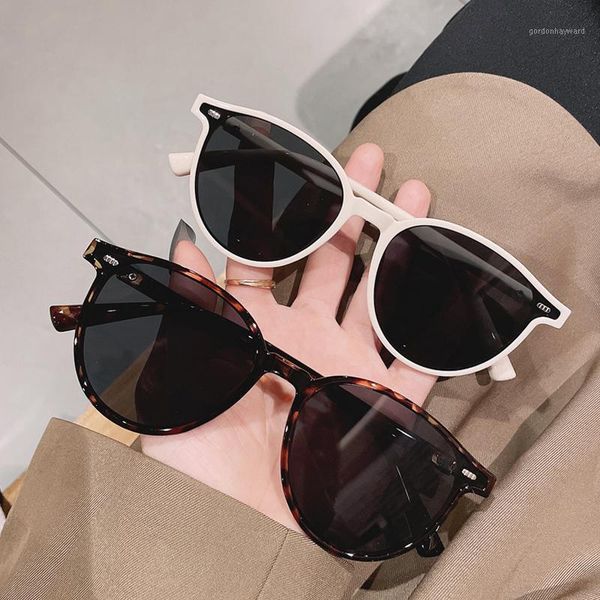 

sunglasses 2021 vintage rivet round women fashion small black sun glasses female show shades men hip hop, White;black