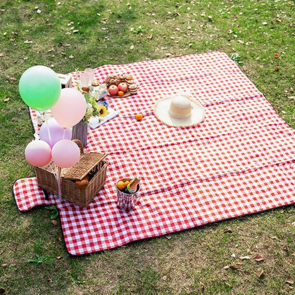 

200*200cm plaid outdoor foldable waterproof picnic mat washable camping tent pad cushion beach fold sleeping matress 0039 pads