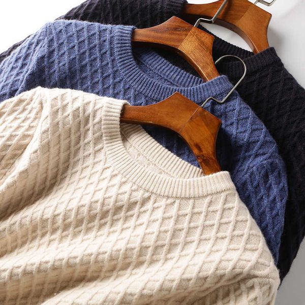 

fashion sweater goods self heating soft waxy no deformation day single men's autumn and winter pullover t-shirt, White;black