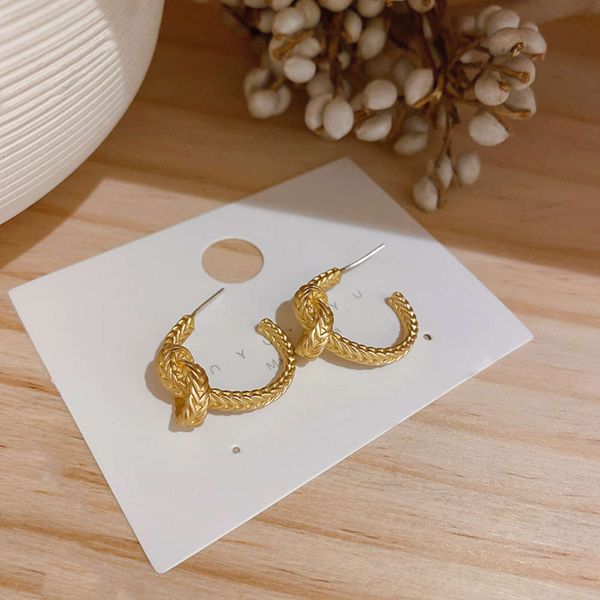

round face show thin 925 silver needle south korea east gate real gold electroplating earrings simple circle c-type ear ornaments, Black