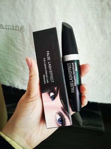 

False Lash Effect Eye Mascara Makeup M520 Full Lashes Natural Look Sexy Eyes Mascaras Waterproof Curling Eyelash Cosmetics Women Brand Eyes Make Up Wholesaler