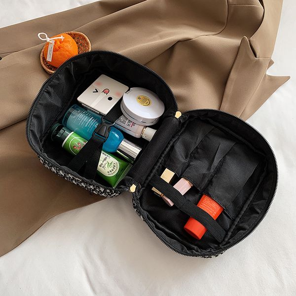 

new fashion large capacity cosmetic bag portable washing travel storage cosmetics handbags sale